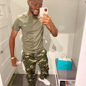 Meet your Posher, Christian